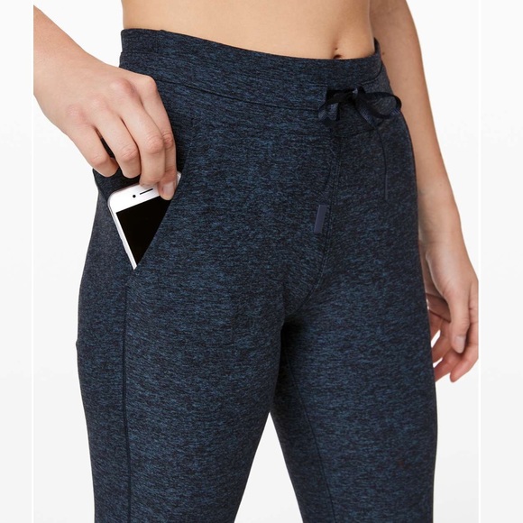 Lululemon Ready to Rulu Jogger 29"
Heathered True Navy / Black Size 6 W5BXLS - Picture 5 of 14